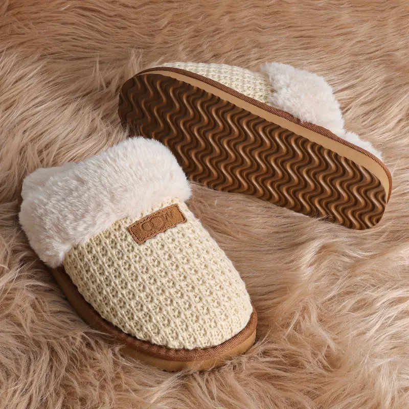 🧸 Women’s Cozy Fuzzy Slippers – Soft Memory Foam House Shoes